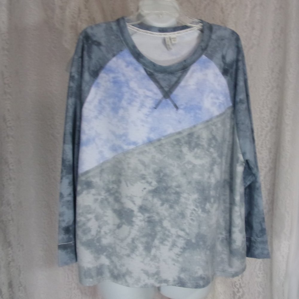 Blue Color Block Tie Dyed Top NWT Plus 14/16W